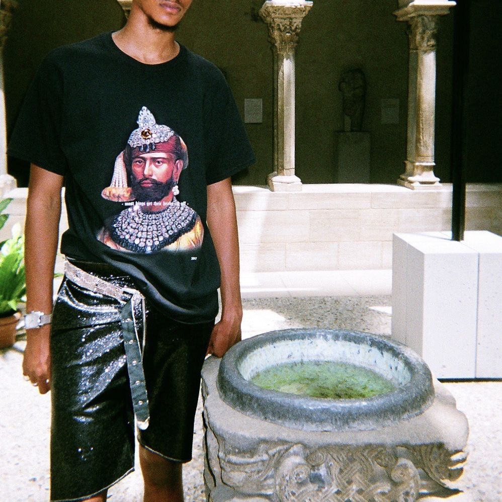 BEENKINGtee (w/ Swarovski Crystals)