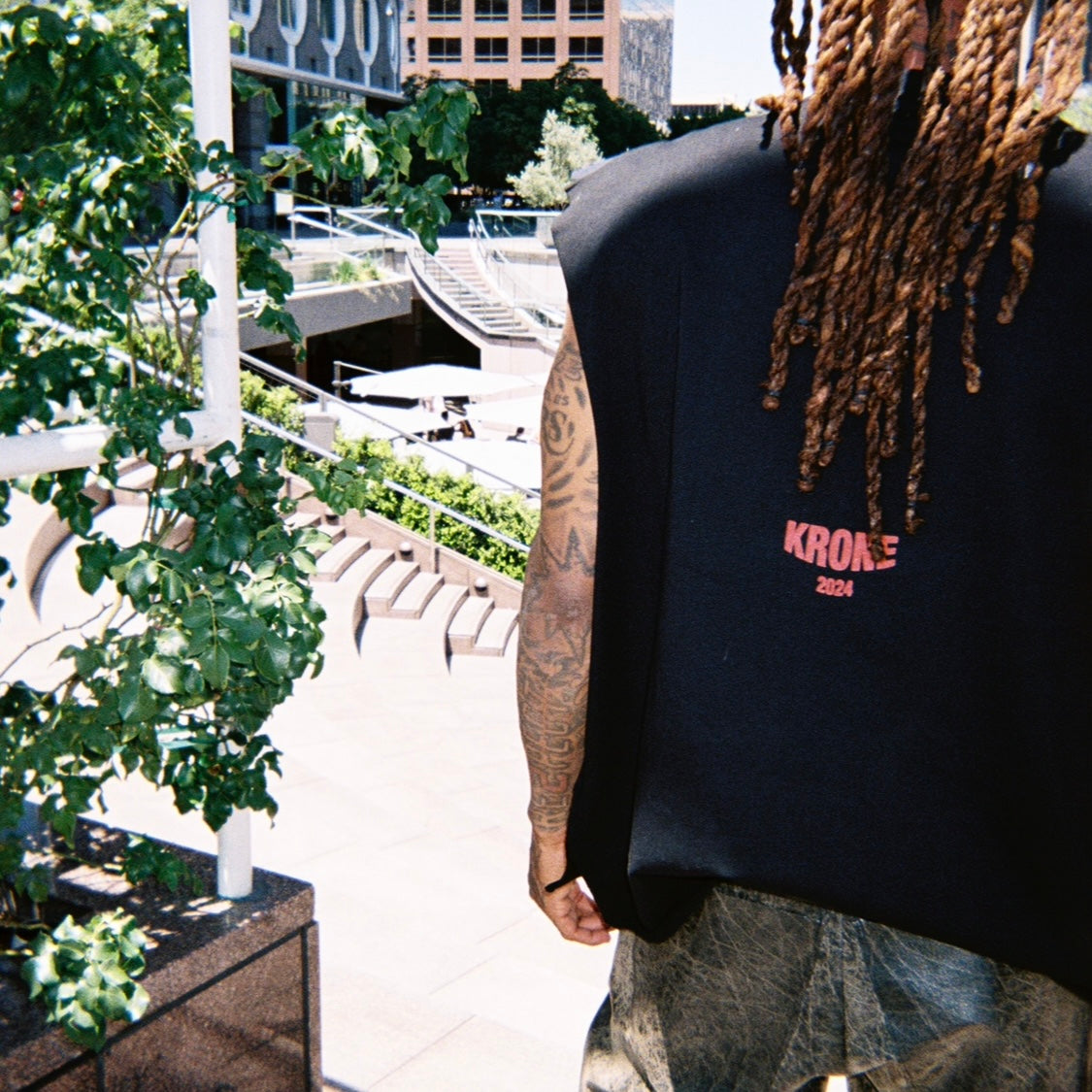 CROWNtee